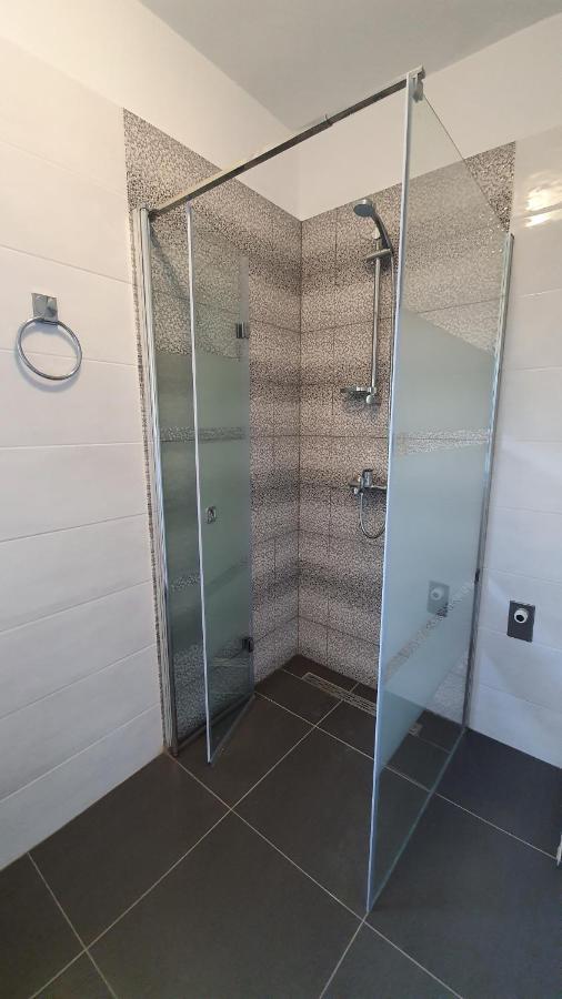 Apartments Grskovic G. Setaliste Šilo Екстериор снимка
