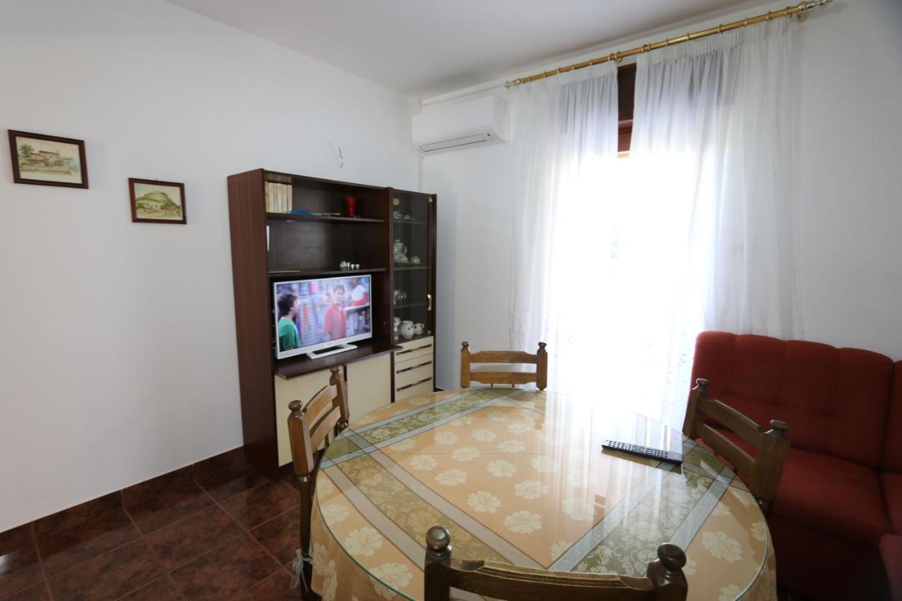 Apartments Grskovic G. Setaliste Šilo Екстериор снимка